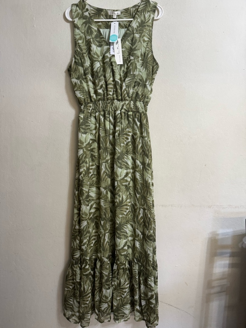 NINE BRITTON Sleeveless Olive Green Leaf-Print Maxi Dress - Size M NWT